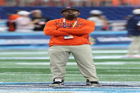 Syracuse coach responds to Greg Olsen criticism after shocking postgame sprints
