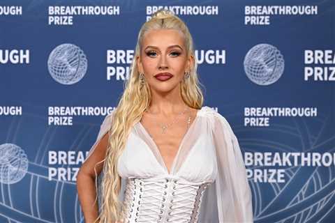 Christina Aguilera Invites Her Queer Fans to ‘Come On Over’ With New Hookup App Collab