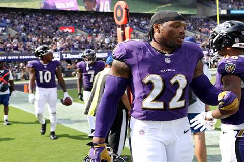 Derrick Henry has blunt message for players who think DeAndre Hopkins is ‘washed’