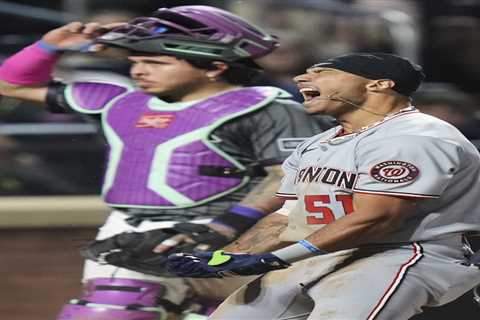 Inside-the-park homer sinks Mets as late rally goes all for naught in wild loss in extras to..