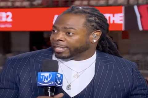 Robert Griffin III defends Russell Wilson as NFL legends slam benched Giants QB