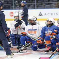 Islanders clinic brings access to hockey to Long Island girls