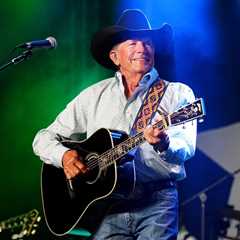 George Strait Sets Return to Clemson Stadium, More Than a Quarter-Century Later
