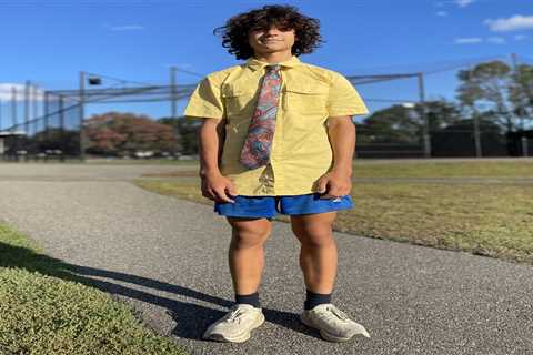 Meet Long Island freshman cross country star who works out in dress shirts