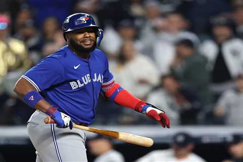 FanDuel promo code: Bet $5, get $300 in bonus bets if your bet wins for Mariners vs. Blue Jays