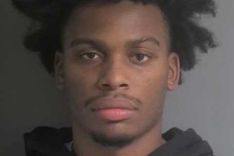 Iowa guard Tavion Banks arrested for alleged role in drunken bar fight