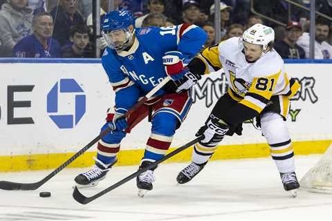 Vincent Trocheck to miss at least seven more games in Rangers injury blow