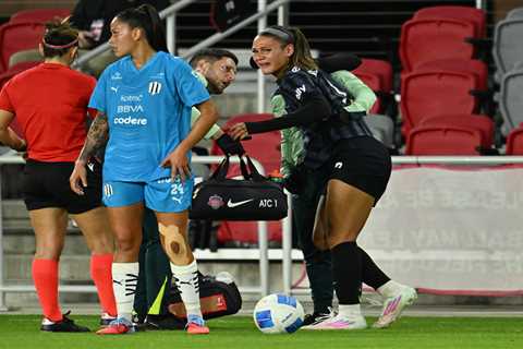 Trinity Rodman exits Spirit match on crutches in scary moment hours after USWNT call-up