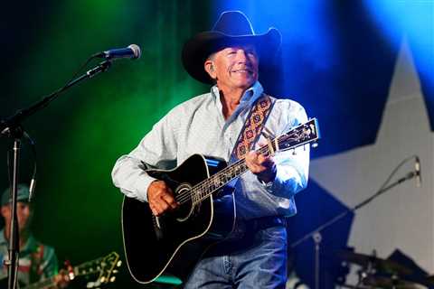 George Strait Sets Return to Clemson Stadium, More Than a Quarter-Century Later