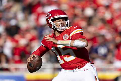 Lions vs. Buccaneers, Chiefs vs. Raiders predictions: NFL Week 7 odds, picks