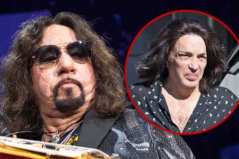 Paul Stanley Grabs Package in L.A. Days After Ace Frehley's Death