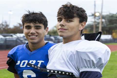 Port Washington twins putting on show on football and lacrosse fields