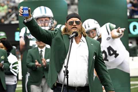 Nick Mangold, former Jets great, dead at 41 two weeks after kidney disease reveal