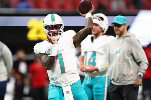 Tua Tagovailoa has best game of season despite waking up with swollen eye