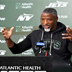 Aaron Glenn bristles over report on Garrett Wilson injury in tense exchange with media