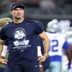 Cowboys and Raiders honor Marshawn Kneeland in first Dallas game since his death