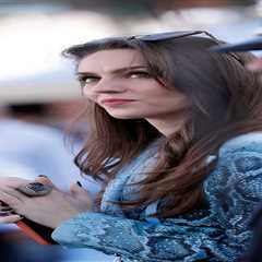 Jordon Hudson takes in UNC warmups from sideline before Bill Belichick’s squad loses to Duke