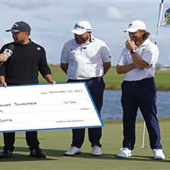 Golf star Xander Schauffele hilariously awarded check for $0 after not cashing in at Skins Game..