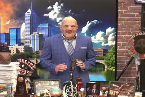 Pat McAfee takes shot at ‘old sports media man’ with Halloween costume as drama lingers