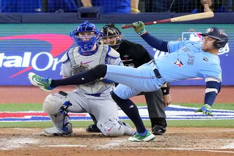 George Springer has two-hit night in return to Blue Jays’ lineup