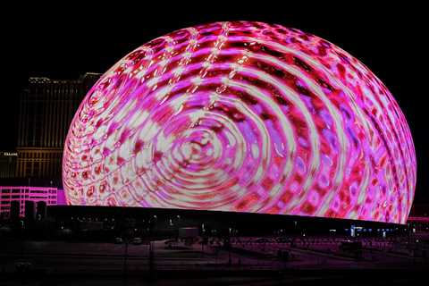 Sphere Entertainment Revenue Rises on ‘The Wizard of Oz,’ Backstreet Boys Residency