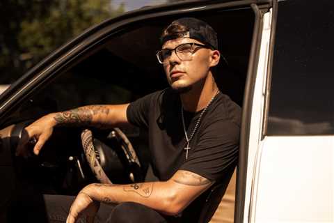 Chase Matthew Scores His First No. 1 on Country Airplay Chart With ‘Darlin’ ‘