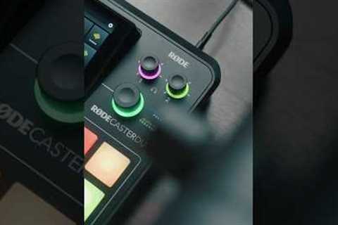 SETTING UP A PODCAST STATION USING THE NEW RODECASTER DUO & PODMIC USB #SHORTS