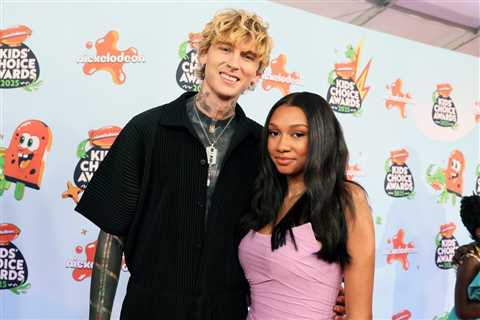 MGK Teamed Up With Daughter Casie For Baker Family Emo Jam on ‘Forget Me Too’ at Warped Tour