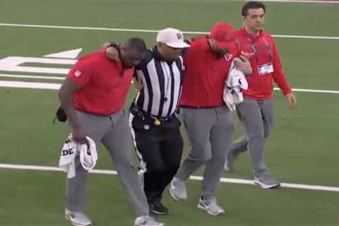 Referee carted off during Bills-Texans ‘TNF’ game in scary moment