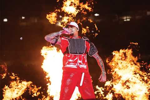Chris Brown Completes Rare Three-Peat Atop Monthly Boxscore Charts