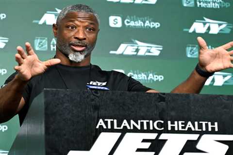 Woody Johnson is counting on Aaron Glenn to change his legacy