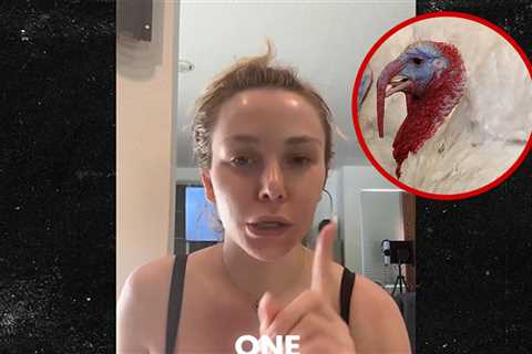 Courtney Stodden Says She Feels Like Turkey Who Didn't Get Pardoned