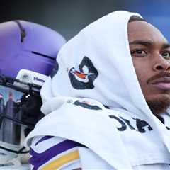 Justin Jefferson bails on media after career-worst game as Vikings season turns ugly