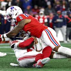 Troy Aikman troubled by Jaxson Dart’s play style as QB endures another crushing hit in injury return