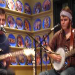 The Country Music Radio Stations in Knoxville, Tennessee: A Guide for Country Music Lovers