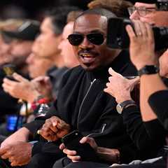 Eddie Murphy, Austin Butler and other celebs flock to see Lakers-Suns
