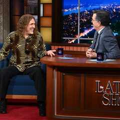 ‘Weird Al’ Yankovic Recalls How He Quit His Mailroom Job When He Saw His Song on the Billboard Hot..