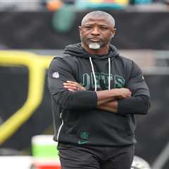 Where Aaron Glenn stands on questions over Steve Wilks’ Jets job security