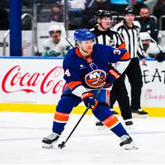 Islanders continue tinkering with blue line personnel