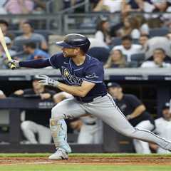 Pirates finally make trade splash by landing two-time All-Star Brandon Lowe in three-team deal