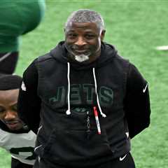 Aaron Glenn wanted to coach a team that Jets fans could be proud of — they’re still waiting