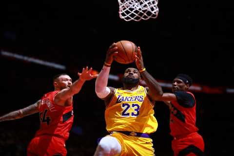 NBA bettor loses $15,000 bet on shocking end to LeBron James’ historic point streak