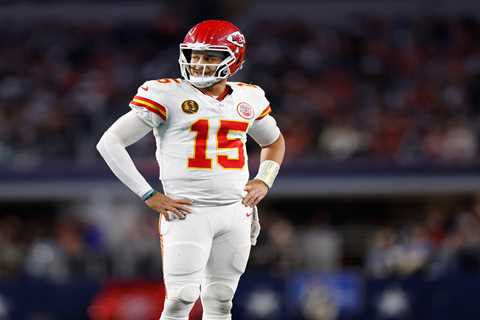 Chiefs vs. Texans prediction: NFL Week 14 ‘Sunday Night Football’ picks, odds, bets