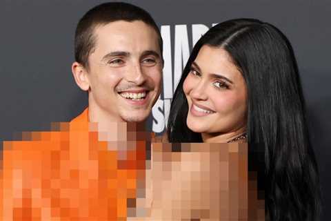 Timothée Chalamet And Kylie Jenner Wore Matching Red Carpet Outfits, And They Are BRIGHT