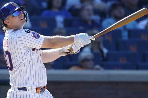 An inside look at three cornerstones who are no longer Mets