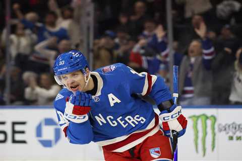 theScore Bet bonus code NPNEWS: Bet $10, get $100 in bonus bets for Rangers vs. Ducks