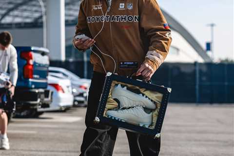 Puka Nacua shows off one-of-a-kind cleat case before Rams game