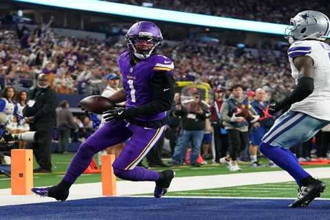 Finding pass-catching injury saviors for your fantasy football season