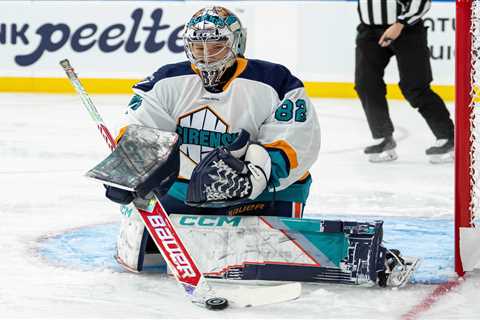 Sirens come up empty in home loss to unbeaten Fleet