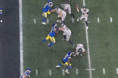 Seahawks score game-tying two-point conversion on wild lateral — before OT win: ‘The craziest ever’